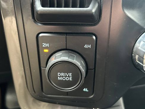 Used 2022 Ford F150 XLT w/ Equipment Group 302A High AWD/4WD image 4