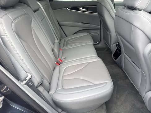 Certified 2023 Lincoln Nautilus Reserve AWD/4WD image 31