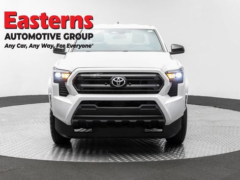 Used 2024 Toyota Tacoma SR RWD image 2