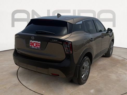 Used 2025 Nissan Kicks S FWD image 12