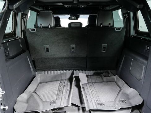 Used 2023 Ford Bronco Wildtrak image 31