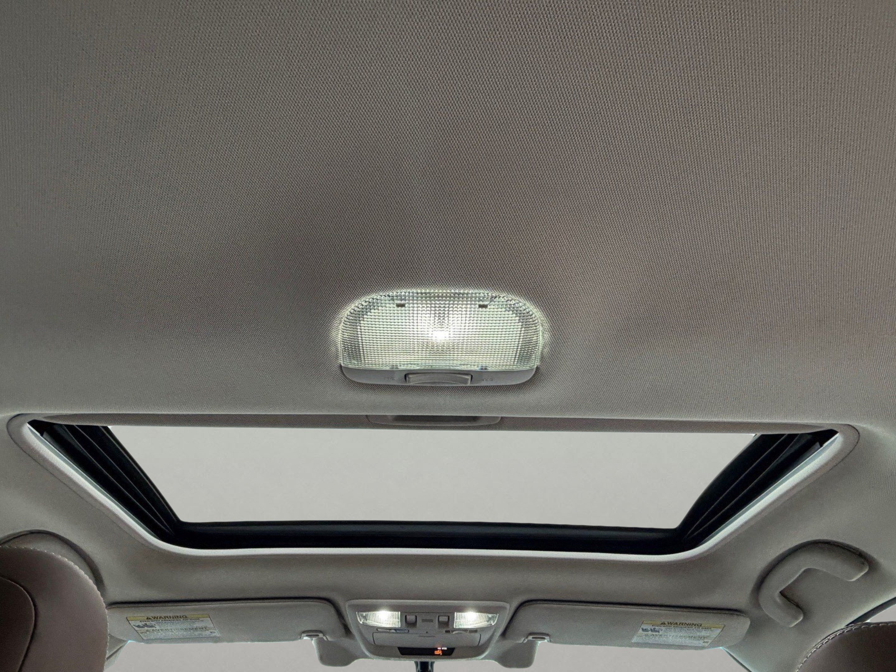 Used 2019 Subaru Outback 3.6R Touring AWD/4WD image 21