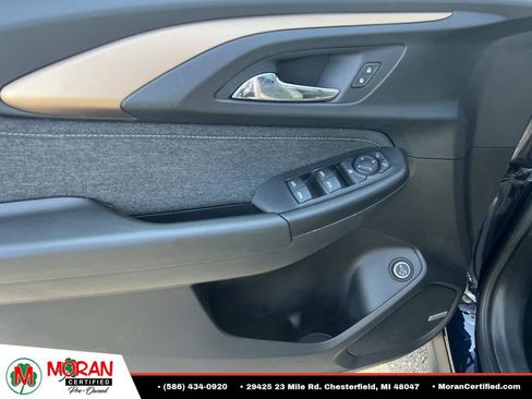 Used 2021 Chevrolet TrailBlazer ACTIV w/ Sun and Liftgate Package AWD/4WD image 15