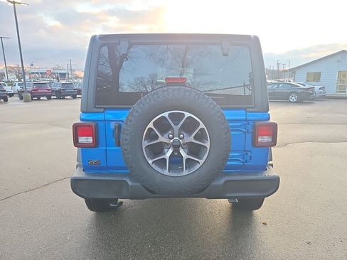 New 2026 Jeep Wrangler Sport AWD/4WD image 6