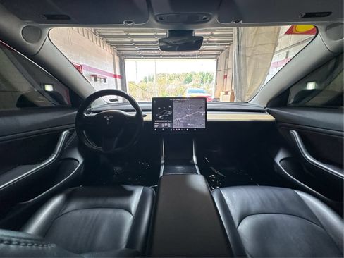 Used 2018 Tesla Model 3 Long Range RWD image 25