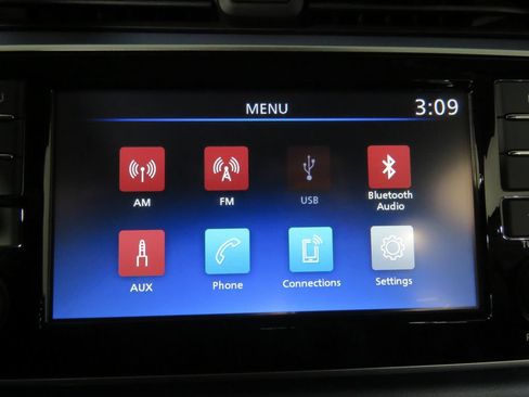Used 2025 Nissan Versa SV w/ Trunk Package FWD image 14