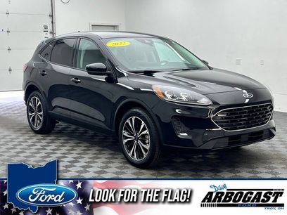 Used 2022 Ford Escape SE w/ SE Sport Appearance Package