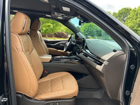 Used 2024 Cadillac Escalade Sport w/ LPO, ONYX Package AWD/4WD image 55