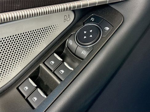 Used 2025 Ford Explorer ST image 28