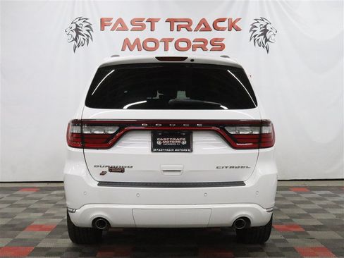 Used 2019 Dodge Durango Citadel w/ Technology Group AWD/4WD image 5