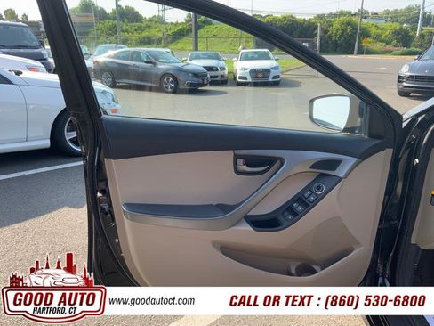 Used 2016 Hyundai Elantra SE image 6