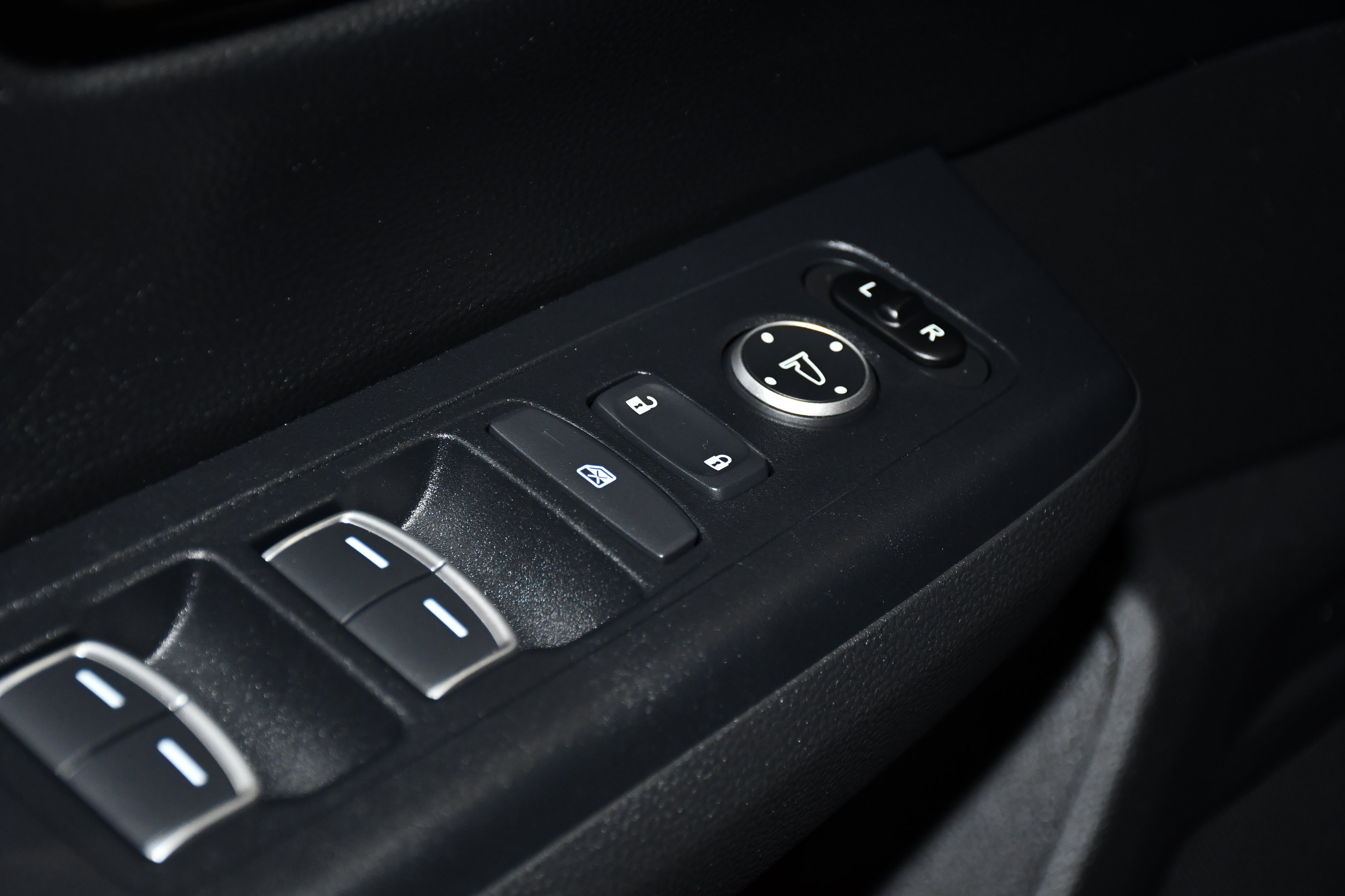 Used 2023 Honda CR-V Sport Touring image 35