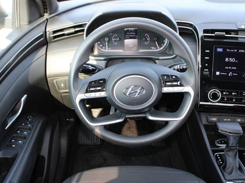 Used 2023 Hyundai Santa Cruz SEL FWD image 7