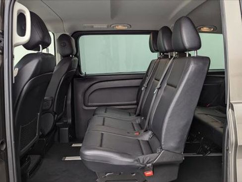 Used 2016 Mercedes-Benz Metris Passenger image 16