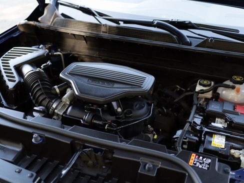 Used 2023 GMC Acadia AT4 w/ GMC Pro Grade Package image 40