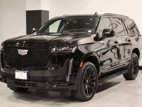 Used 2024 Cadillac Escalade Sport w/ LPO, ONYX Package AWD/4WD image 1