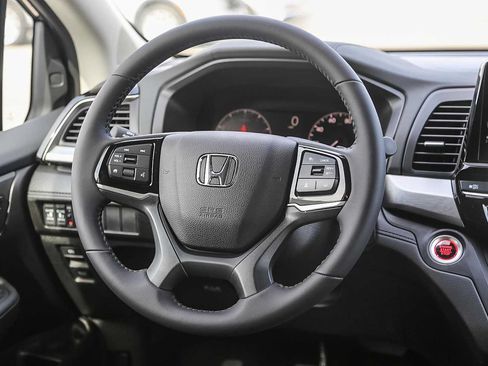 New 2026 Honda Odyssey EX-L image 17