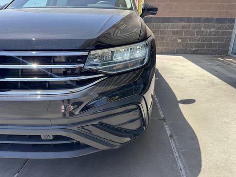 Used 2023 Volkswagen Tiguan SE image 11