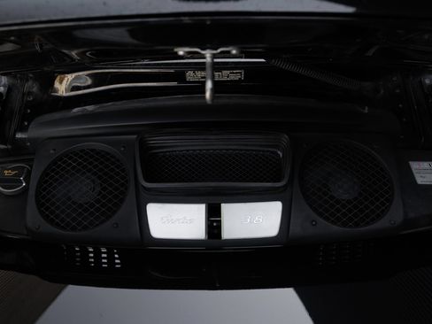 Certified 2018 Porsche 911 Turbo AWD/4WD image 28