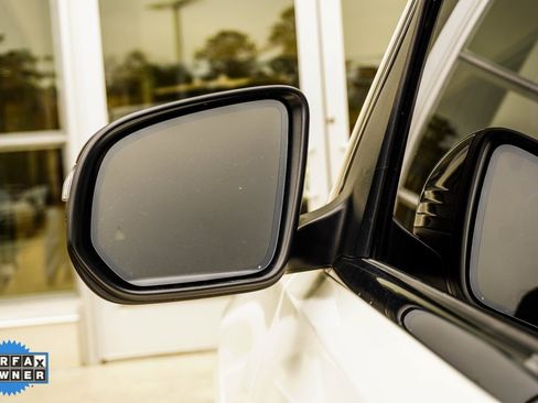 Used 2022 Mercedes-Benz GLE 580 4MATIC w/ Night Package image 13