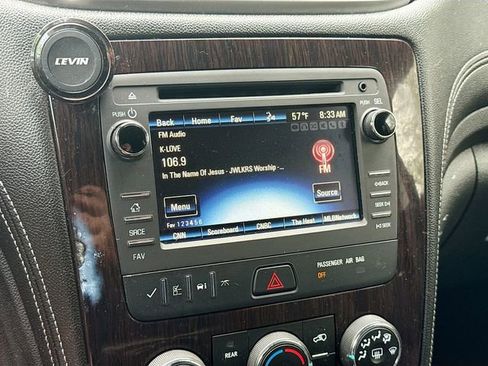 Used 2017 Chevrolet Traverse LT w/ Style and Technology Package AWD/4WD image 13