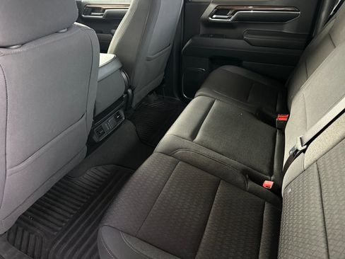 Used 2024 Chevrolet Silverado 1500 LT image 11