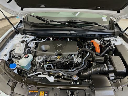 Used 2025 MAZDA CX-50 AWD 2.5 Hybrid w/ Premium Pkg image 34