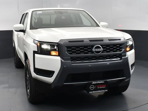 New 2026 Nissan Frontier SV w/ Tow Package image 2
