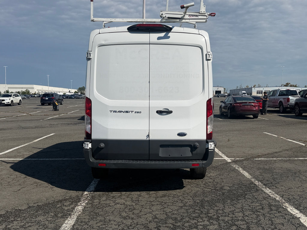 Used 2018 Ford Transit 250 148 Medium Roof RWD image 2