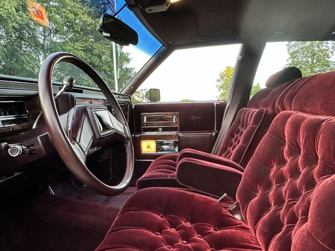 Used 1987 Cadillac Brougham RWD image 16