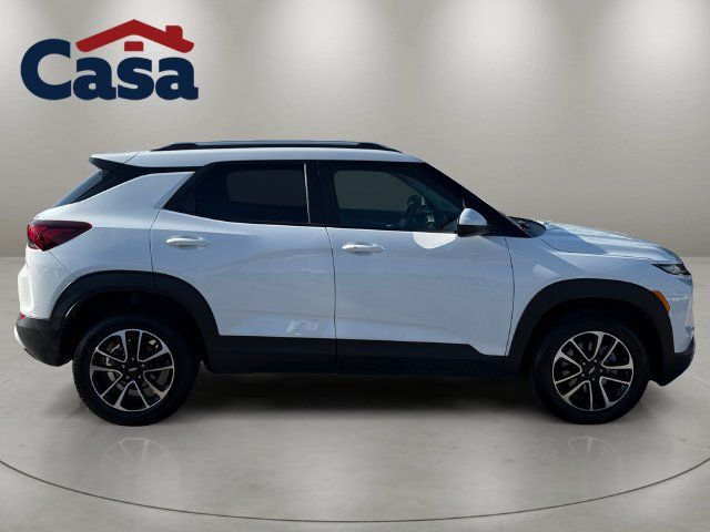 Used 2025 Chevrolet TrailBlazer LT AWD/4WD image 7