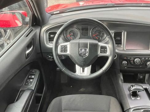 Used 2013 Dodge Charger SXT image 25