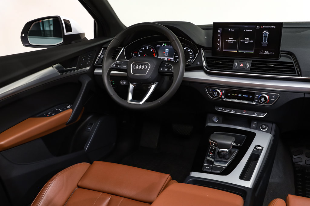 Used 2024 Audi Q5 2.0T Premium w/ Convenience Package AWD/4WD image 12