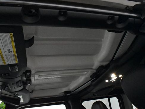 Used 2022 Jeep Wrangler Unlimited Sahara w/ Cold Weather Group image 20