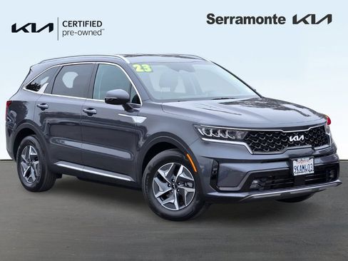 Certified 2023 Kia Sorento EX FWD image 1