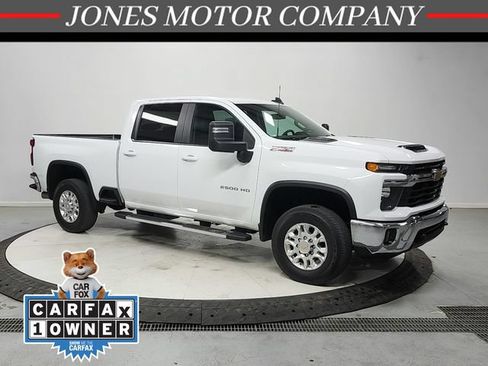 Used 2025 Chevrolet Silverado 2500 LT AWD/4WD image 1