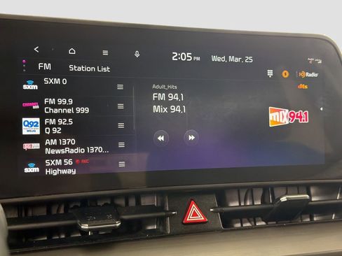 Used 2023 Kia Sportage EX FWD image 17