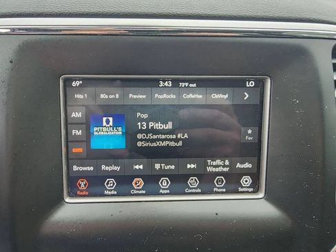 Used 2019 Jeep Grand Cherokee Laredo AWD/4WD image 23