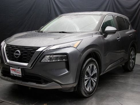 Used 2023 Nissan Rogue SV image 6