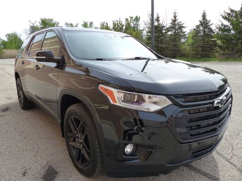 Used 2020 Chevrolet Traverse RS FWD image 12
