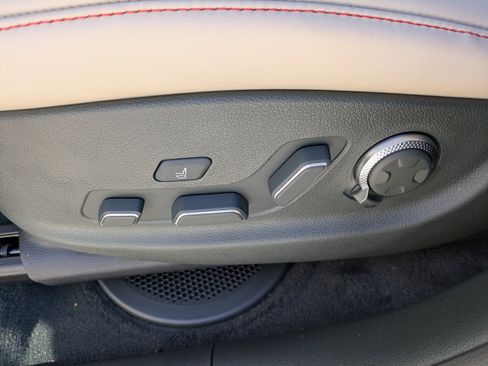Used 2025 Genesis GV80 3.5T e-SC AWD/4WD image 18