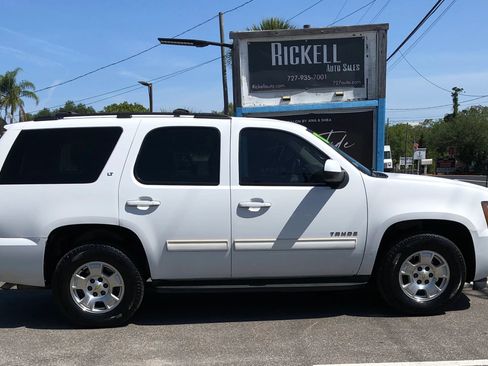 Used 2012 Chevrolet Tahoe LT RWD image 2