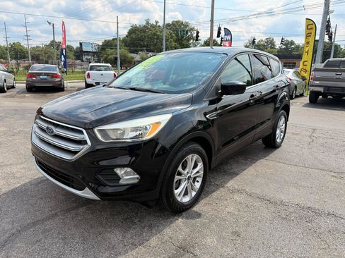 Used 2017 Ford Escape SE AWD/4WD image 4