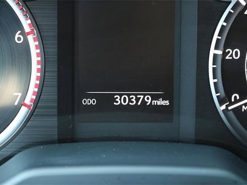 Used 2023 Lexus GX 460 Premium image 29