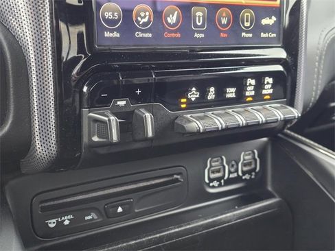 Used 2019 RAM 1500 Limited image 20