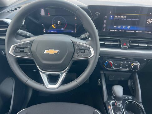 New 2026 Chevrolet TrailBlazer LT w/ LT Cold Weather Package AWD/4WD image 11