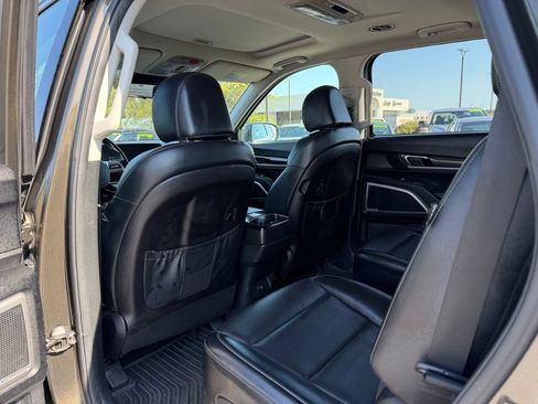 Used 2023 Kia Telluride S w/ S Sunroof Package AWD/4WD image 29