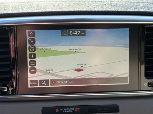 Used 2022 Kia Sportage EX w/ EX Technology Package FWD image 28