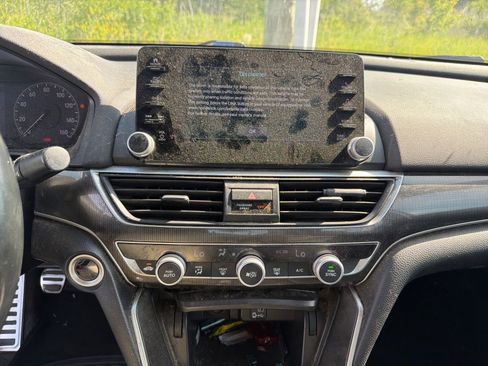 Used 2019 Honda Accord Sport image 13