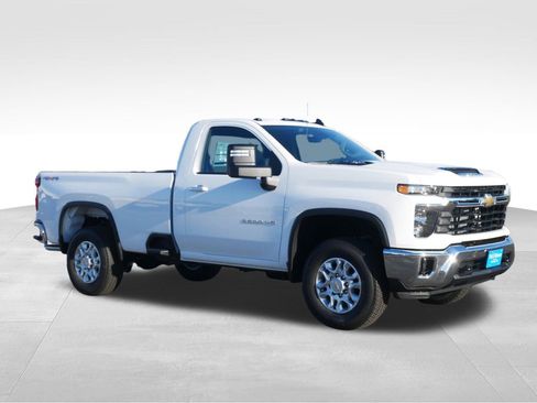 New 2026 Chevrolet Silverado 3500 LT w/ Convenience Package image 8